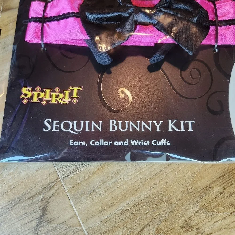 🔸️NIB Spirit Hot Pink & Black Sequined Playboy Bunny Costume Kit - Picture 9 of 12